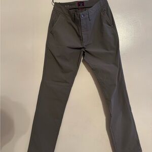 UNTUCKit Gray Chinos Classic Fit